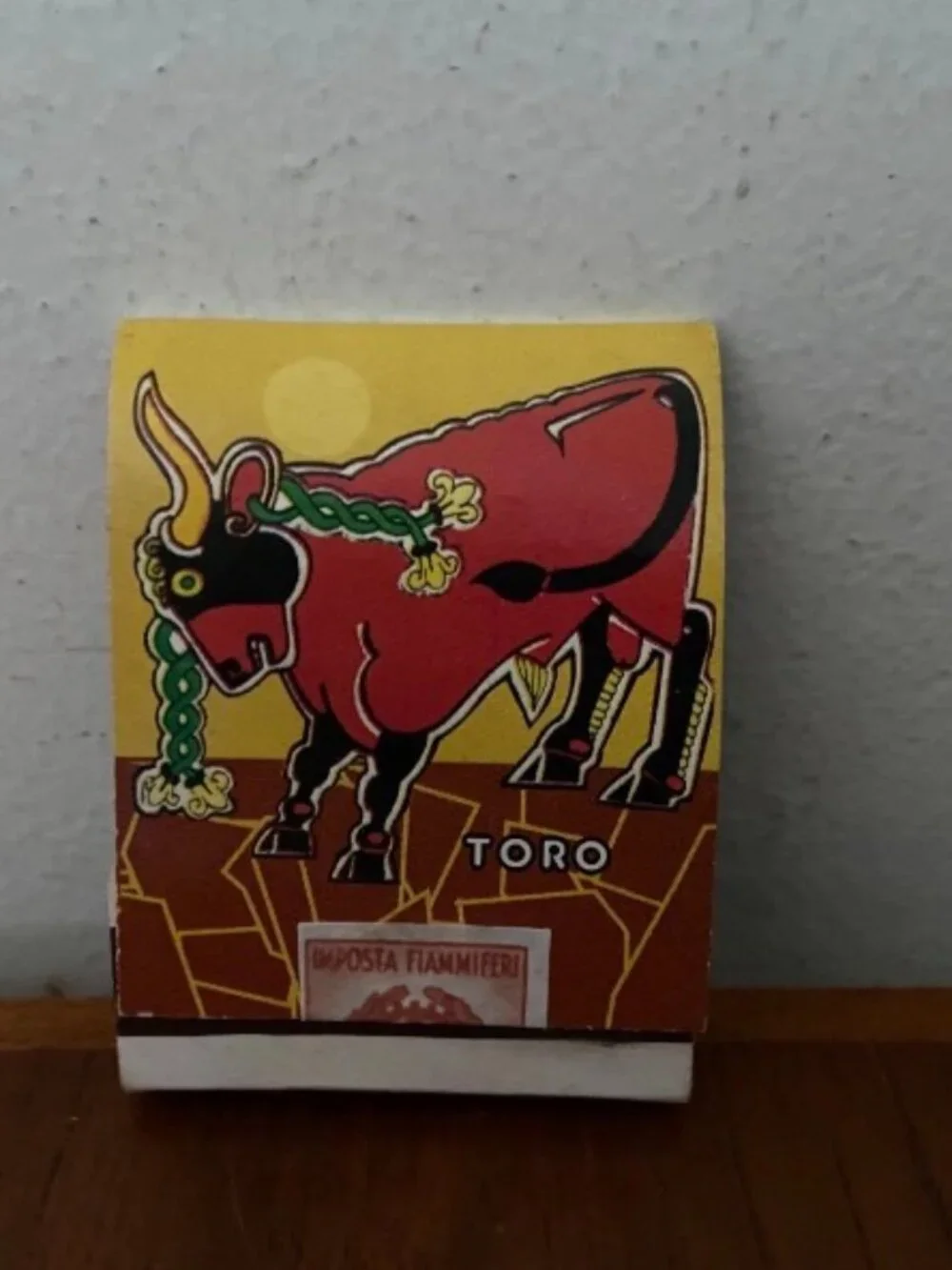 Vintage Minerva Italy Matchbook Zodiac Sign TORO Taurus Bull With Matches